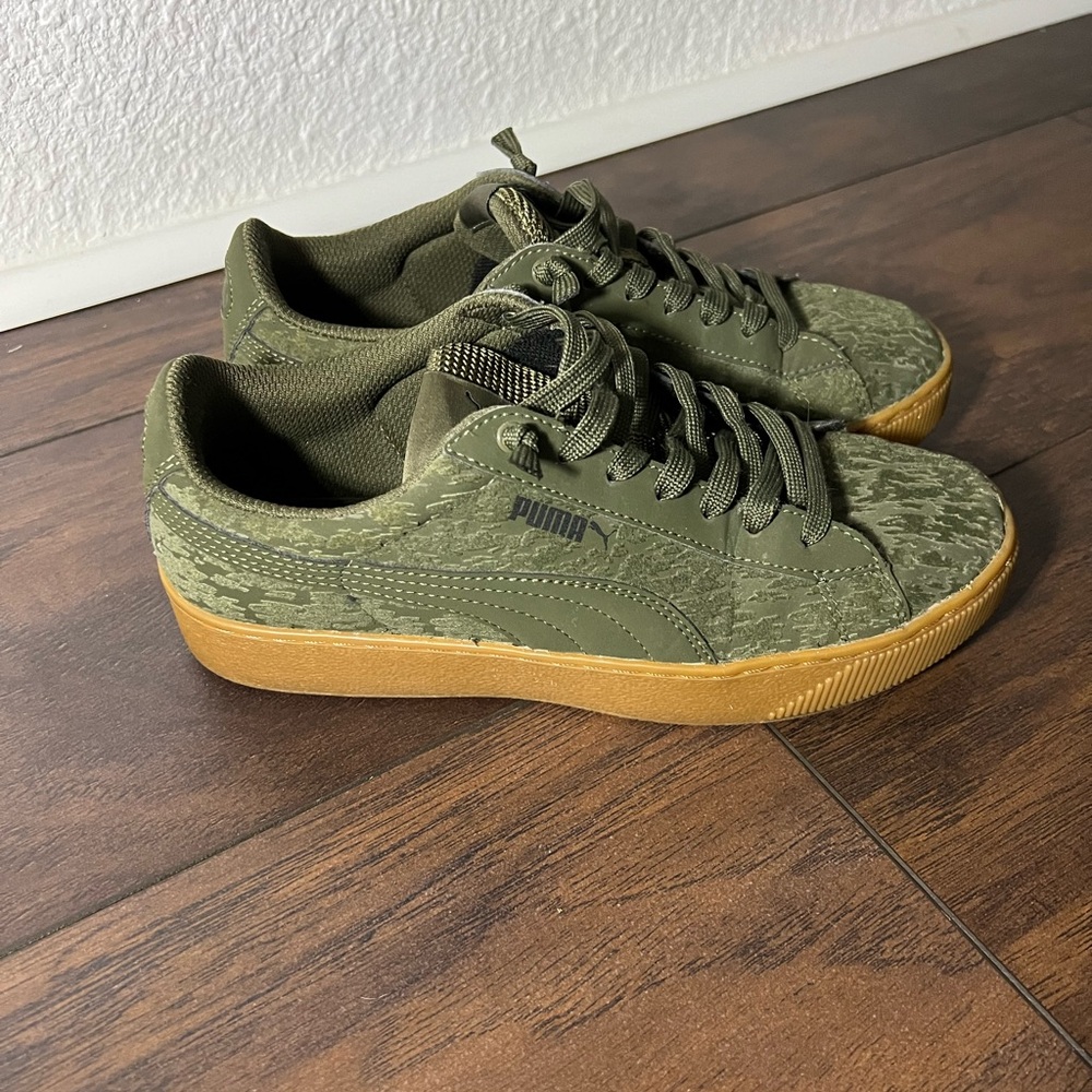 Puma Olive Sneakers with Textured Sole